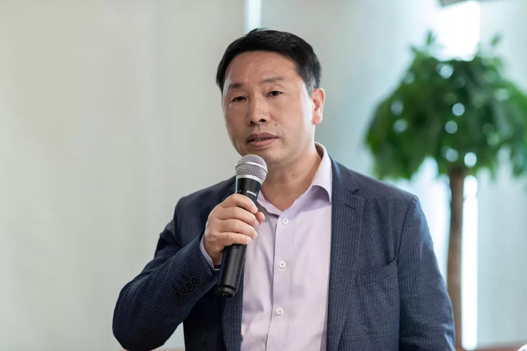正在上传...