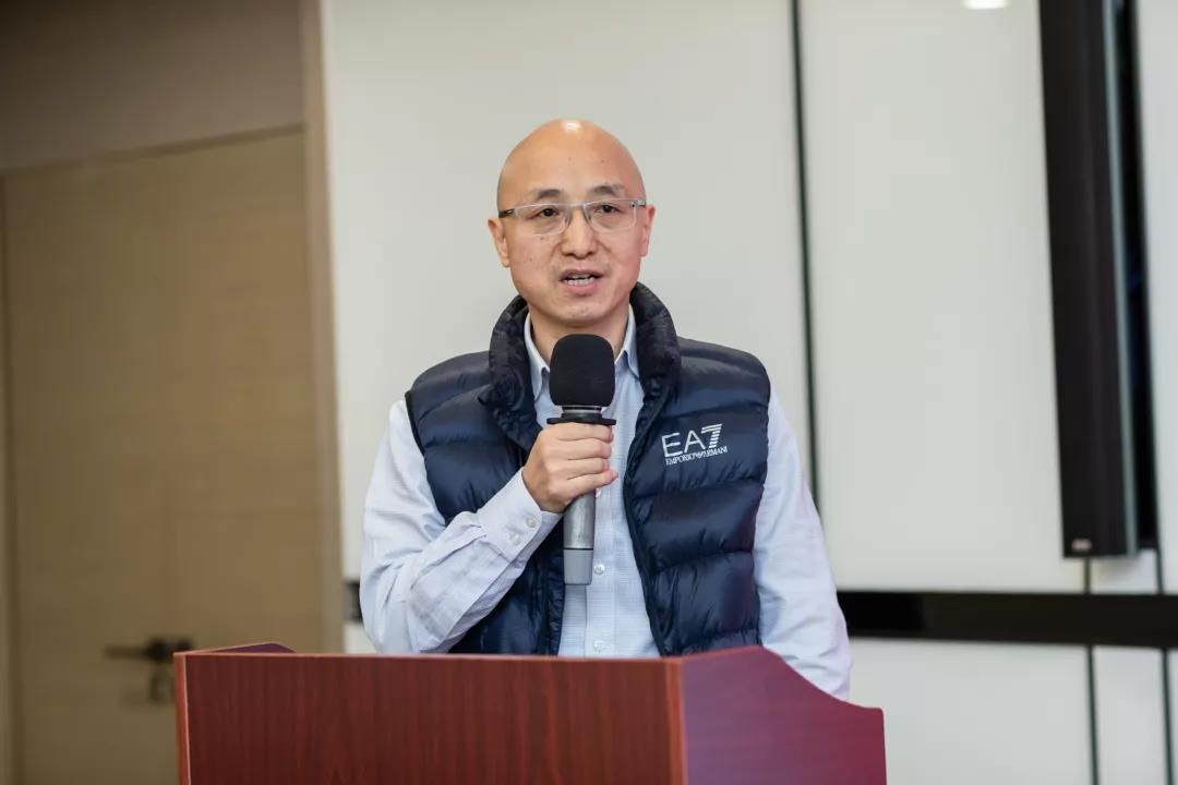 正在上传...